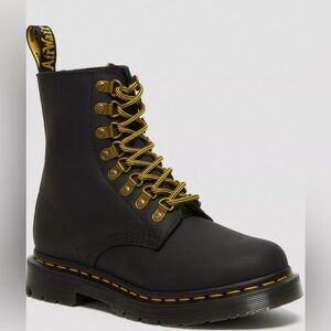 Dr. Martens 1460 Pascal Wintergrip Leather Lace Up Boots 8 Eye Doc’s Size 7 L